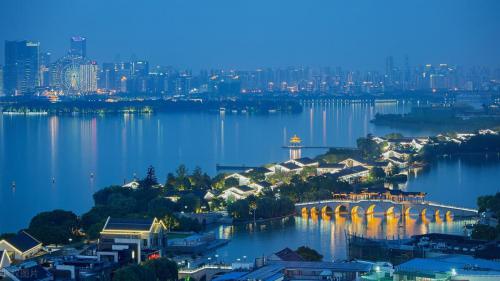 苏州十大热门景点排行榜(苏州十大必玩景点)