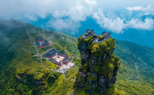 贵州十大旅游景点(贵州十大必玩景点你去过几个)插图6