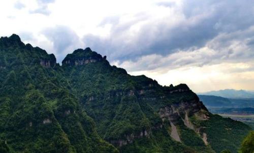 湖南十大旅游景点大全(盘点湖南最美的十大景点)插图3