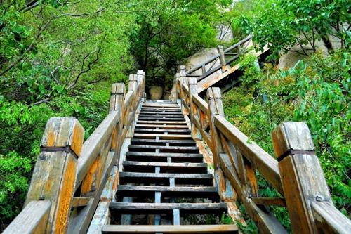 北京十大爬山旅游景点(出京10个宝藏爬山好去处)插图2