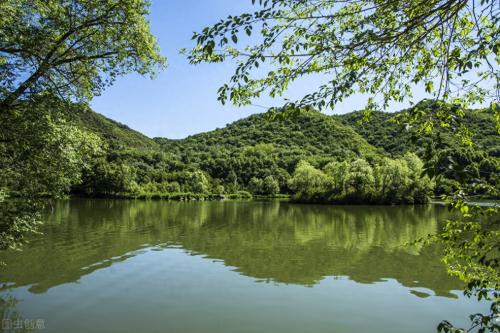 北京十大爬山旅游景点(出京10个宝藏爬山好去处)插图8