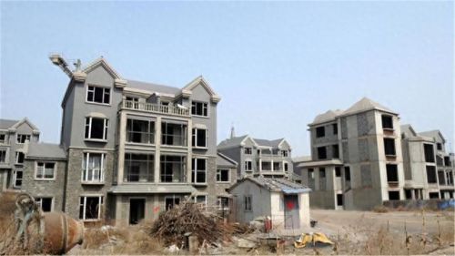 山西十大烂尾楼盘排行榜(汝州十大烂尾楼盘)插图3