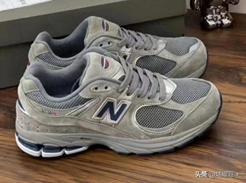皮鞋品牌排行榜十大排名(国内公认十大品牌皮鞋)插图2