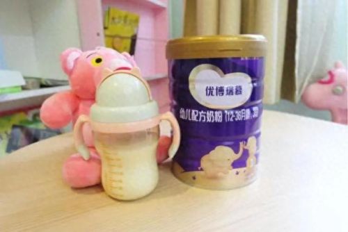 中国十大牛奶粉品牌排行榜(牛奶粉十大名牌排行榜)