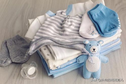 新生儿品牌服饰排行榜(婴儿服装十大名牌排行榜)插图2