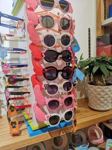 宝宝太阳镜品牌排行榜(世界十大奢华眼镜品牌)插图9
