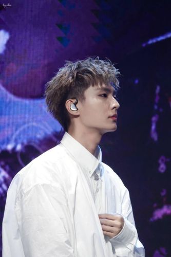 台湾十大男神排行榜(最近比较火的台湾男星)