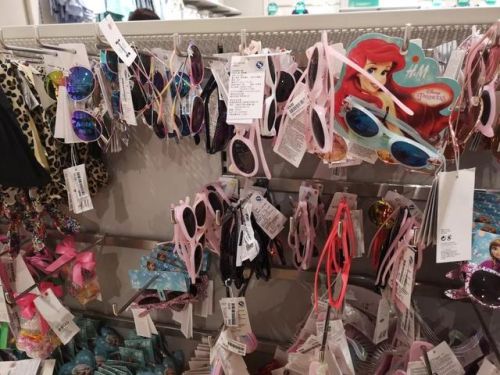 宝宝太阳镜品牌排行榜(世界十大奢华眼镜品牌)插图29