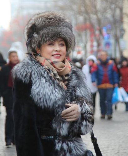 貂皮大衣排行榜(中国十大女士貂皮品牌)插图2