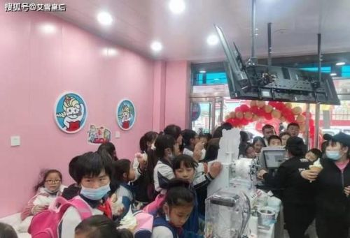 饮品加盟连锁店排行榜(目前什么奶茶店加盟最火)