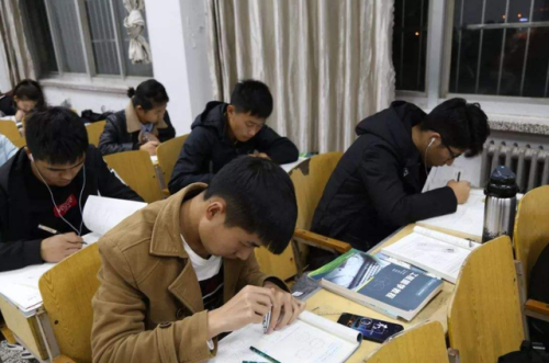 上海高校单身率排行榜(上海女生最多的大学)