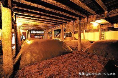 酒坛排行榜(装酒的酒坛子哪里的最好)插图2