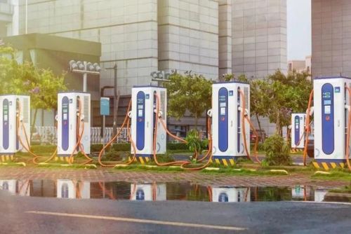 省油好看的车排行榜(省油颜值高的车型)插图1
