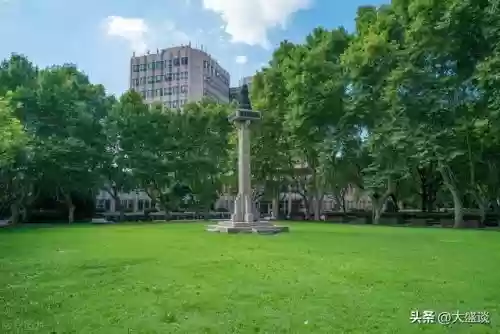 2013年十大名校(第一批全国重点大学名单)插图3