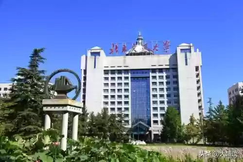 2013年十大名校(第一批全国重点大学名单)插图1