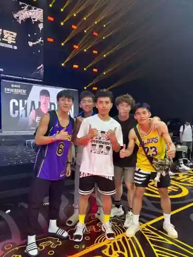 路人的阵容插图1