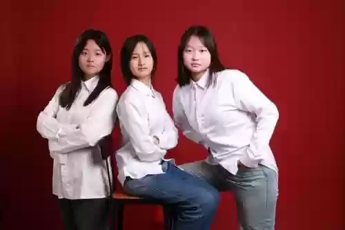 三姐妹阵容插图