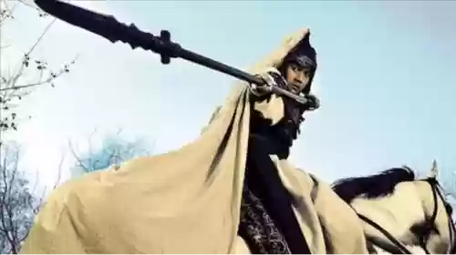 谁以长枪为武器插图