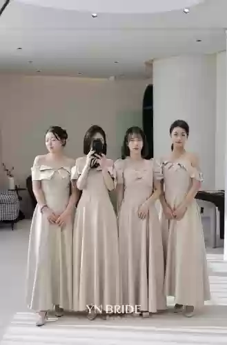 西装伴娘阵容插图