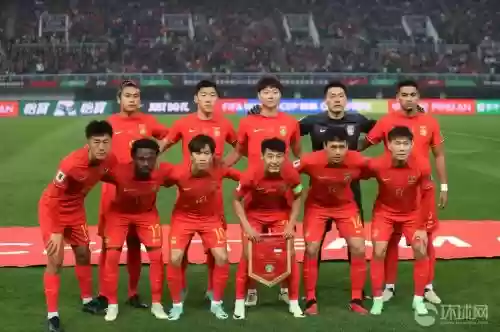 巅峰国足阵容插图1